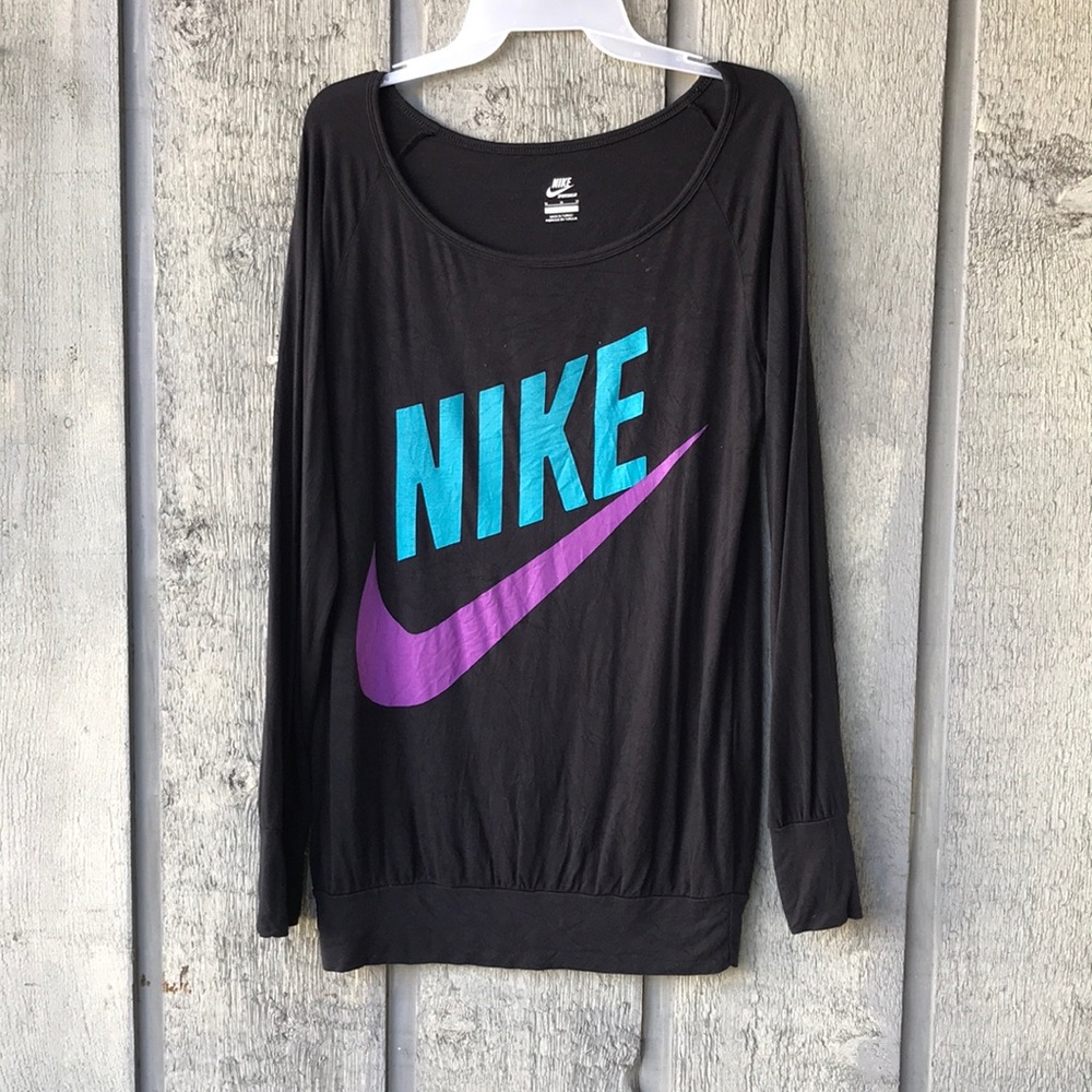 Long sleeve Nike top